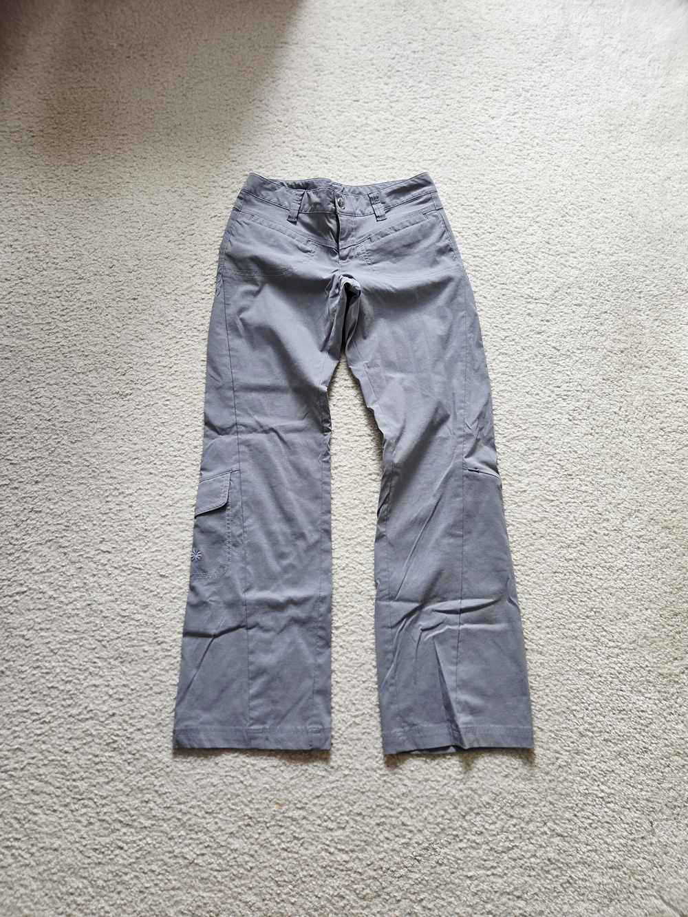Athleta Light Gray Women's Straight-Leg Cargo Pants